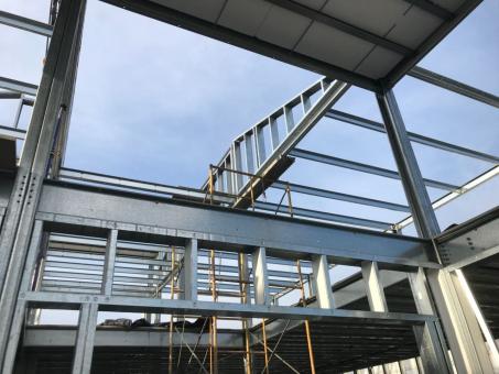Edifici con struttura in acciaio leggero